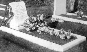 Cecil Roads' grave